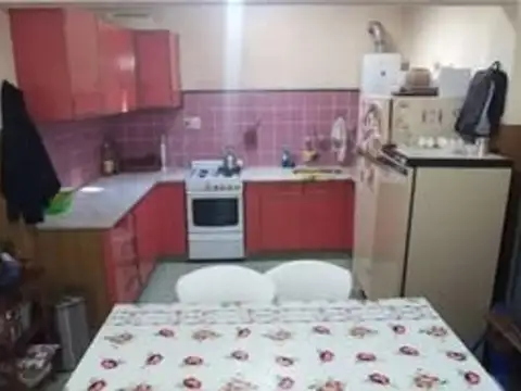 VENTA CASA LOTE PROPIO TERRENO 7,70x21,60 VILLA DEL PARQUE