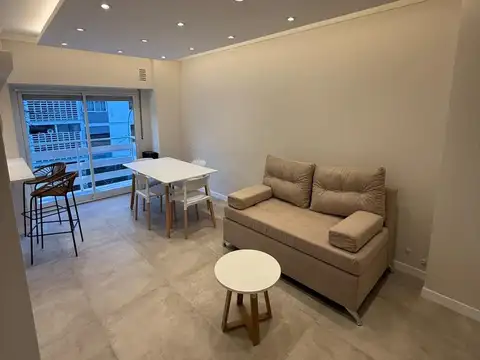 Departamento en Venta en Plaza Colon, USD 89.000