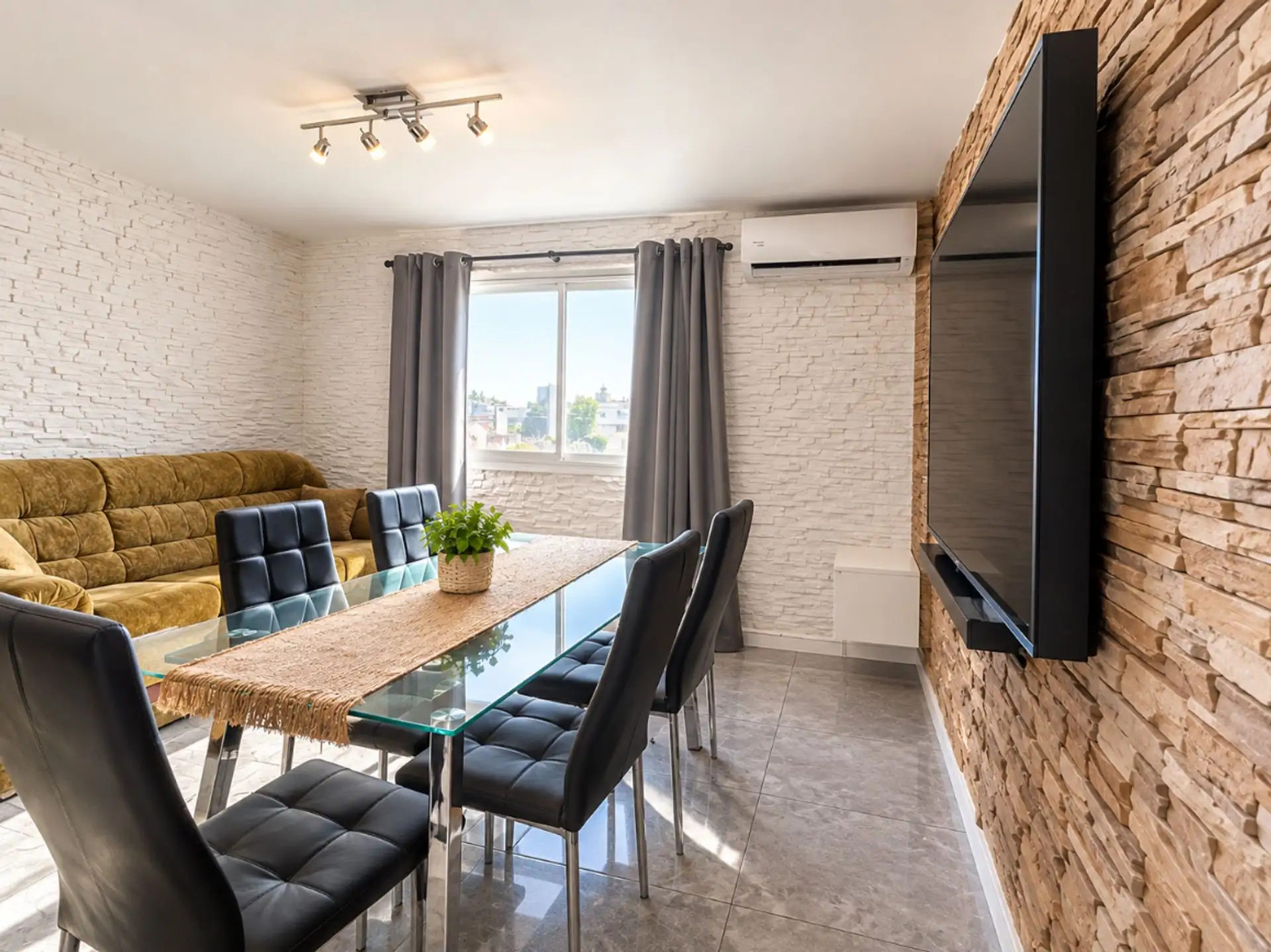 Departamento dúplex 2 amb, 38m² en Villa Primera — Permuta