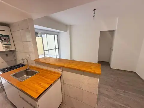DEPARTAMENTO PLANTA BAJA 2 AMBIENTES CON PATIO PRIVADO