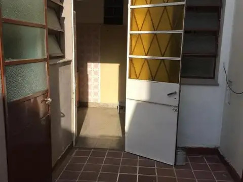 Depto Tipo Casa en Alquiler en San Andres, $ 650.000