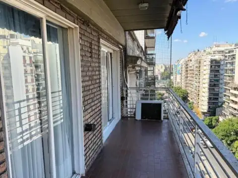 Venta Depto 3 Ambientes balcon. Cochera. Baulera