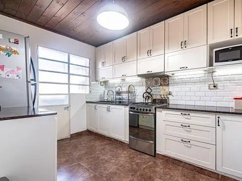 Depto Tipo Casa en Venta en Santos Lugares, USD 125.000