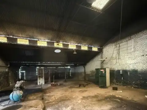 Galpon en Venta 54,15  mts Fondo