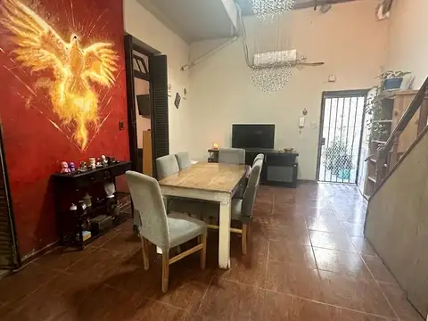 Depto Tipo Casa 4 ambientes con 1 baño