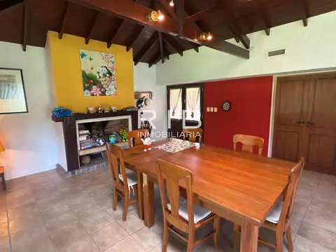 Casa 5 ambientes con 5 baños