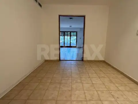 VENTA CASA CALLE RIO NEGRO 416 CENTENARIO