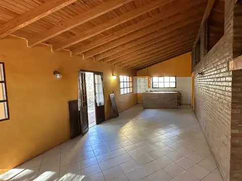 Casa en Venta con 1 cochera