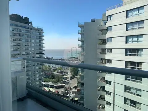 Departamento en Alquiler con 1 cocheras