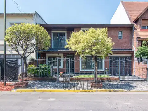 VENTA DE CASA 4 AMBIENTES EN MATADEROS