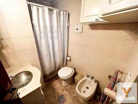 Casa 7 ambientes con 3 baños