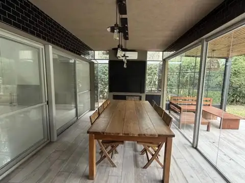 Casa 5 ambientes con 5 baños