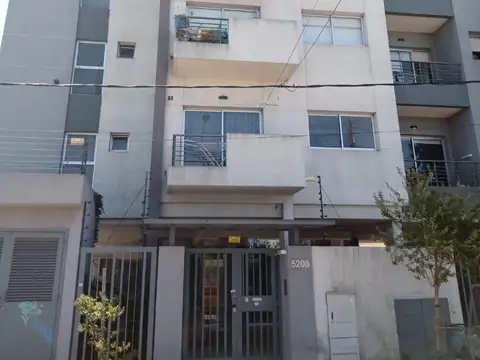 DEPTO 2 AMBIENTES EN TERCER PISO EN BERAZATEGUI U$S 74.000