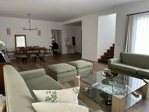 Casa en Alquiler Temporal en Barbarita, USD 6.000
