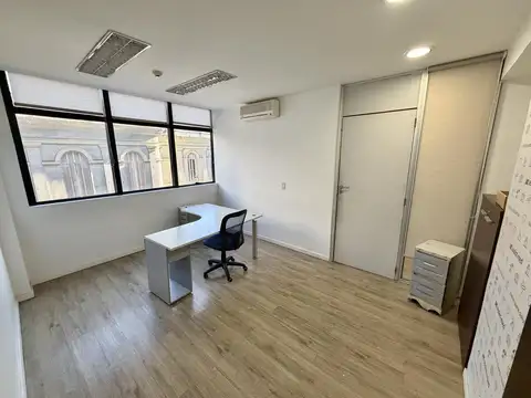 Oficina en Alquiler en Recoleta, $ 1.490.000