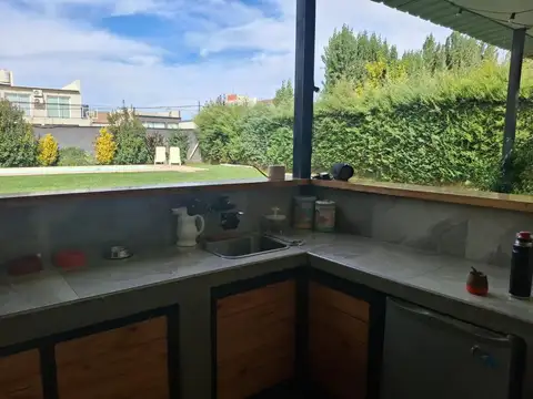 Casa en Venta en Plottier, USD 340.000