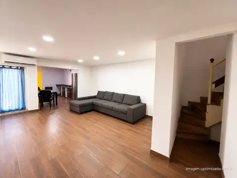 Depto Tipo Casa en Venta de 4 ambientes