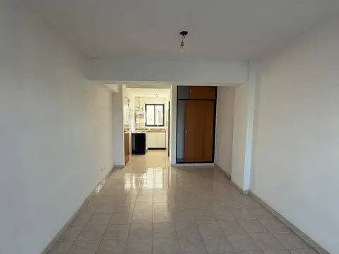 Departamento en Alquiler en Luis Agote, $ 250.000