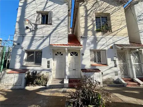 DEPARTAMENTO 2 AMBIENTES - BANFIELD - OESTE, GRAN BS. AS. SUR