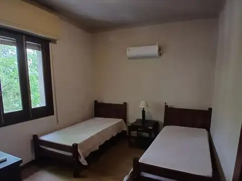 Departamento 8 ambientes con 1 baño