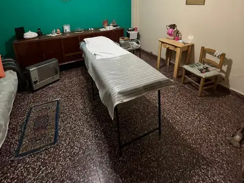 RAMOS MEJIA. PUEYRREDON 2200. CASA/PH 4 AMB. CON PATIO Y TERRAZA