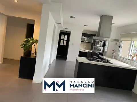 Casa en Campos De Echeverria Venta  5 Ambientes