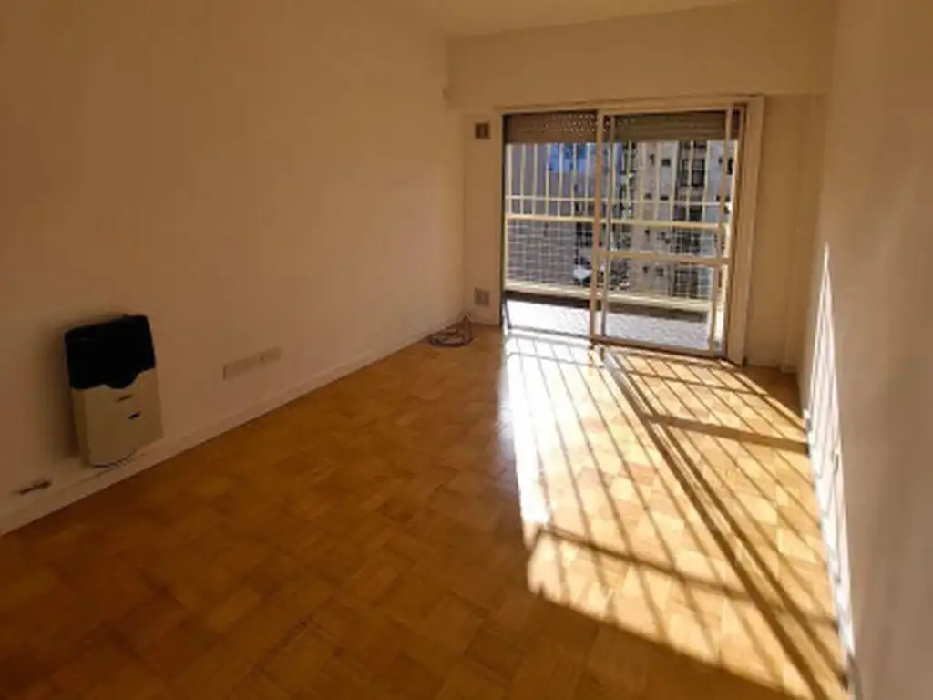 Teniente General Juan Domingo Perón 4137 , Piso 7