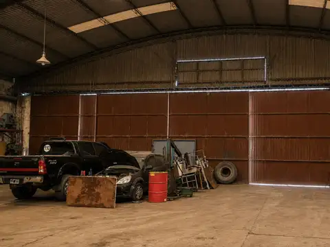 VENTA GALPON 700m2 - suelo alto transito