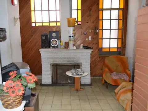 Depto Tipo Casa en Venta de 4 dormitorios