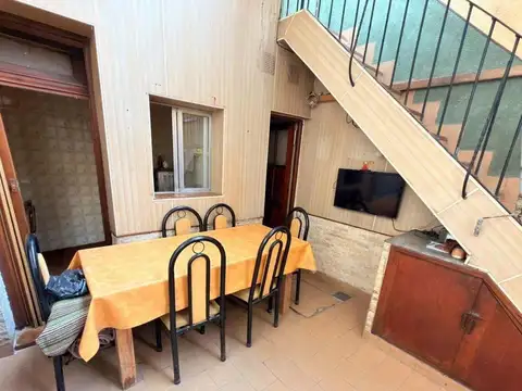 Casa 4 ambientes con 1 baño