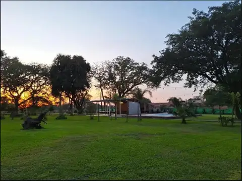 Quincho de gran dimensión en venta 1Ha