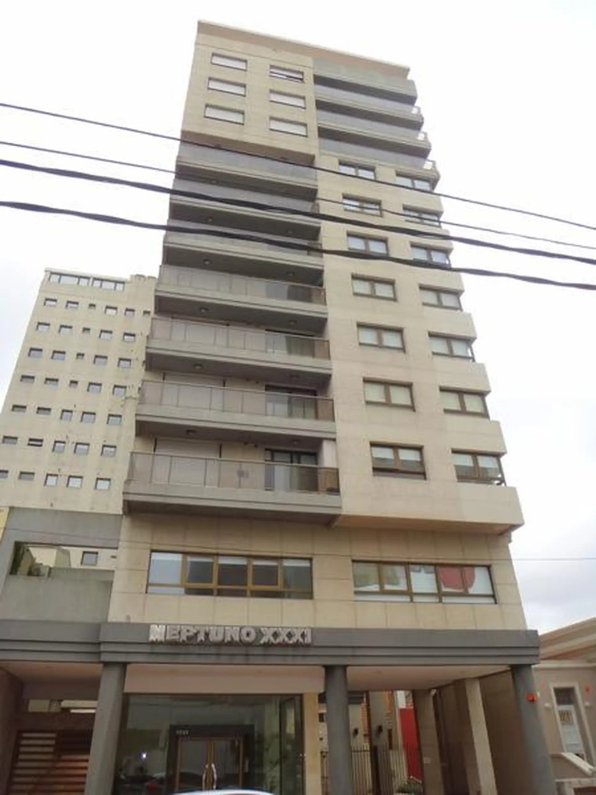 Departamento 3 amb con cochera y baulera — La Perla Sur