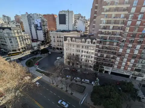 Piso 4 ambientes en venta Av Pueyrredon
