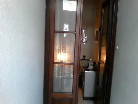 Excelente casa en esquine para reciclar.