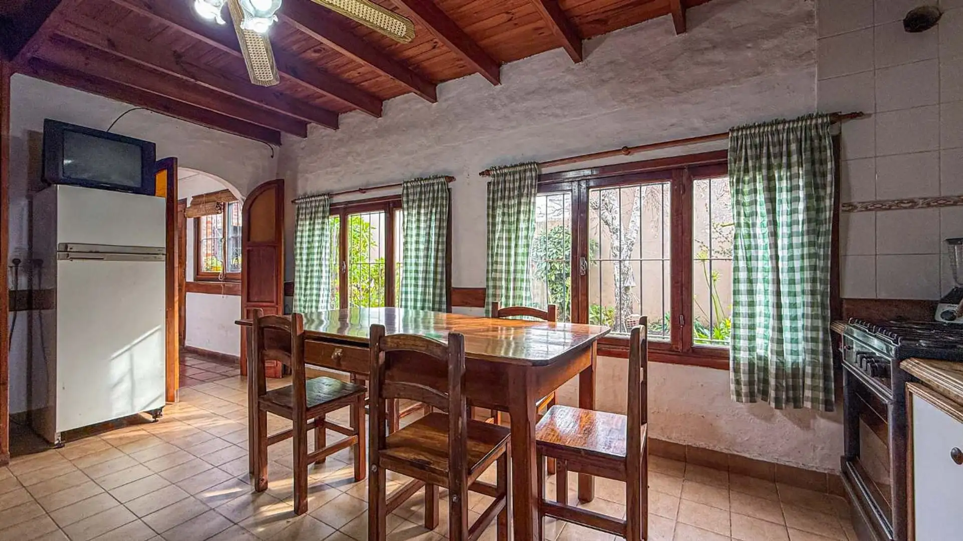 VENTA CASA 5 AMB BARRIO TERMAS HUINCO APTO CREDITO