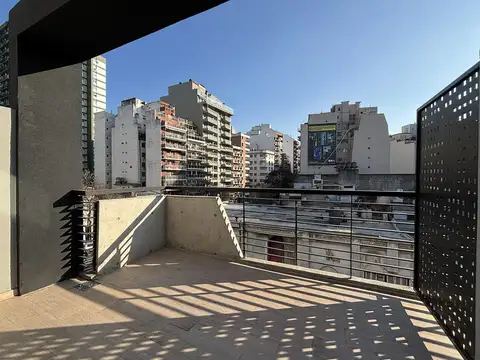 Venta 1 ambiente con amplio amplio balcón a estrenar Caballito