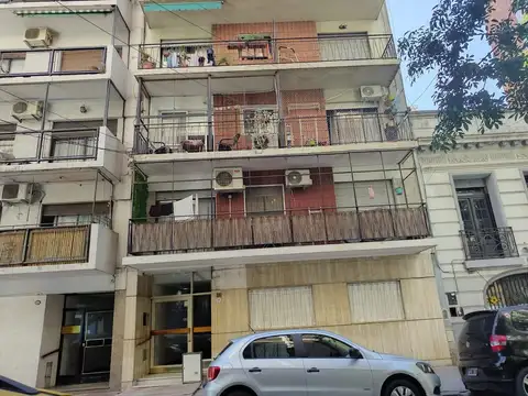 1 AMB COCINA SEPARADA Y PATIO EN EXCELENTE ESTADO A NUEVO