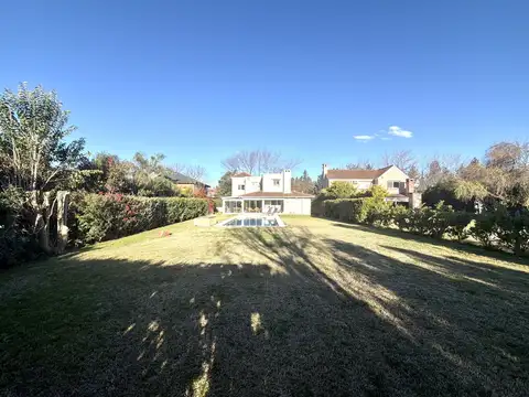 Casa en Venta en Santa María de los Olivos, USD 385.000