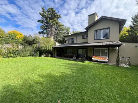 Casa en Venta con 1 cochera