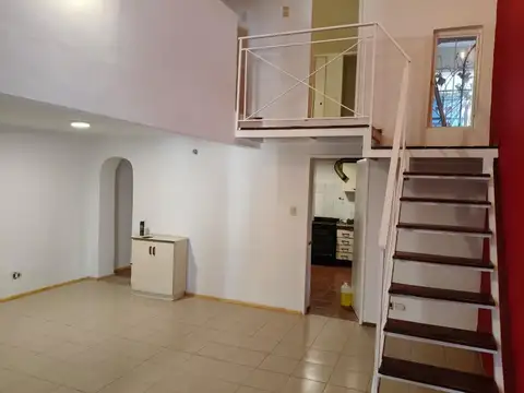 Depto Tipo Casa en Venta de 4 ambientes