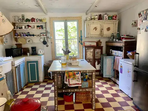 Casa 5 ambientes con 2 baños