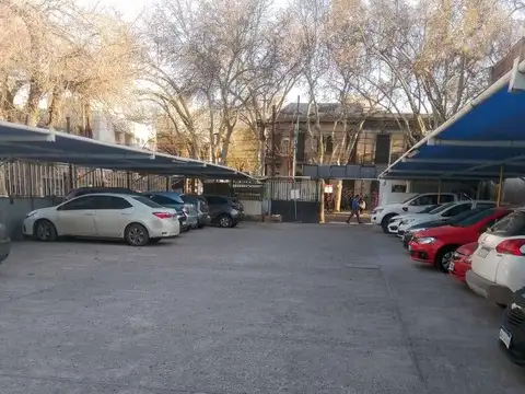 Cocheracubierta  en venta ubicado en Otros Barrios