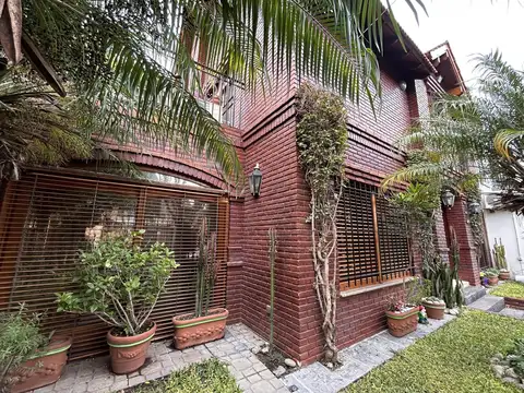 Ricardo Gutierrez al 2400
