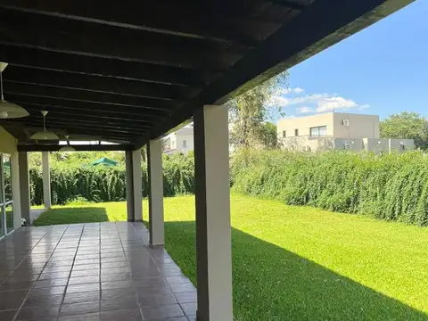 Exc Casa 3 Dorm Vta pileta/qcho/gge Praderas S Lorenzo Chico