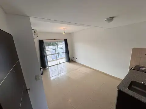 Enrique Marengo 3600, Piso 2