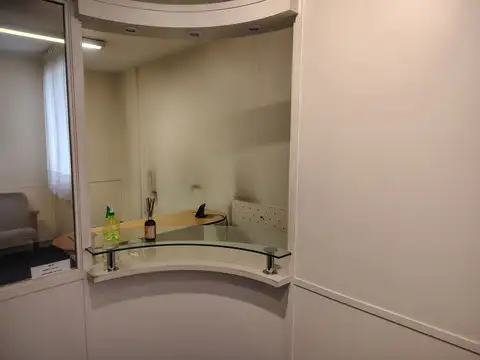 Oficina Monoambiente con 2 baños