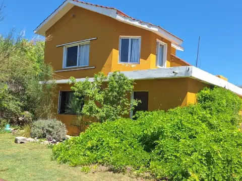 Casa en Venta - 3 Dormitorios 2 Baños - 1079mts - Punilla