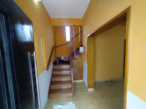 Depto Tipo Casa en Alquiler de 4 ambientes