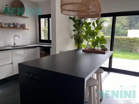 Casa en Venta en Vicente López, USD 499.000