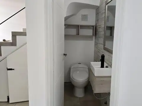 Depto Tipo Casa en Venta con 1 cocheras